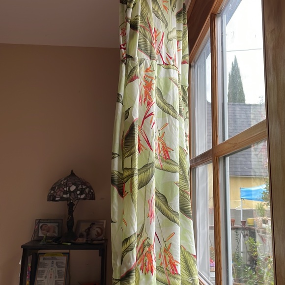 Women’s Dress - BCBG - Picture 5 of 5